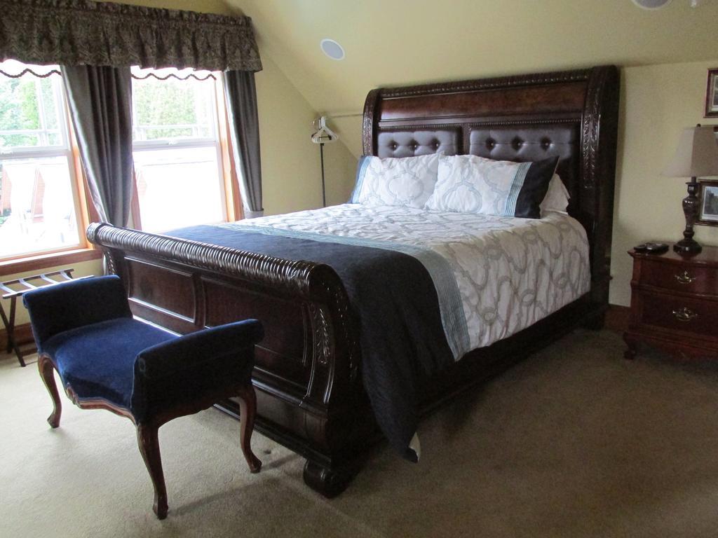 Mansion Inn Lake Stevens Bilik gambar