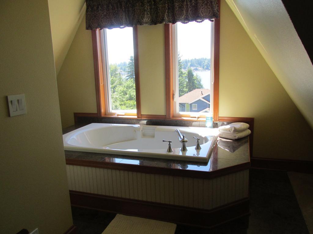 Mansion Inn Lake Stevens Bilik gambar